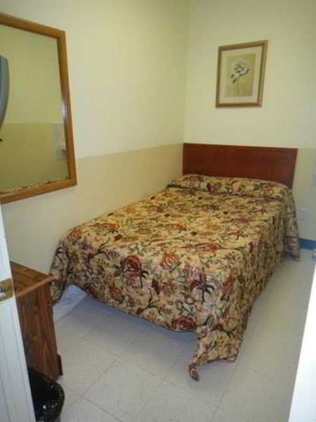 Hostal The Sunbright *